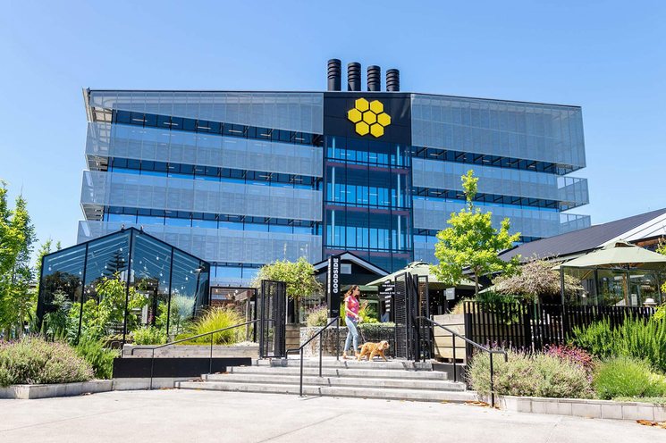 The B:HIVE building at Smales Farm